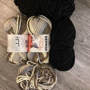 Bernat Assorted softee chunky 6 skeins yarn